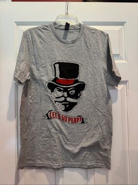 District Gray Short-Sleeve Tee with Black and Red Top Hat Graphic